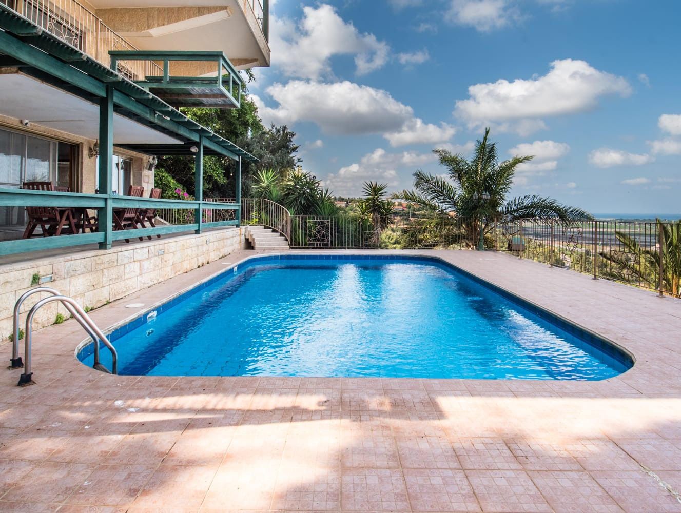 Luxury Villa for sale in Zichron Yaakov with west sea view.
